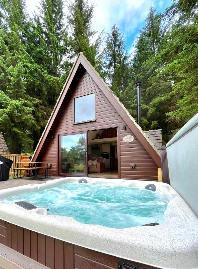 Bonnie Lodge-Lochside Location With Hot Tub Invergarry Eksteriør billede